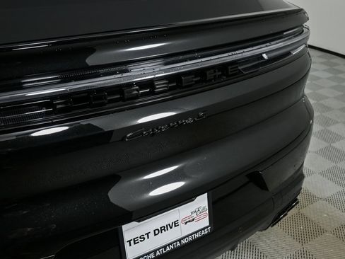 New 2025 Porsche Cayenne S image 37