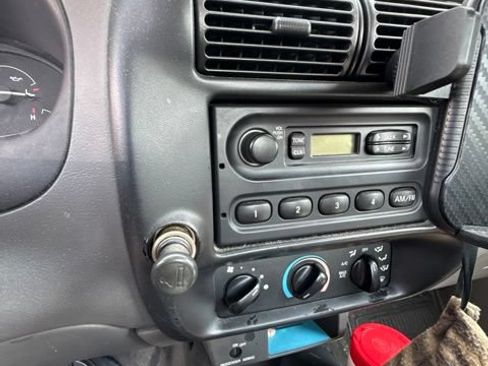 Used 2001 Ford Ranger XL RWD image 12