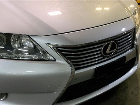 Used 2013 Lexus ES 350 4dr Sdn image 29