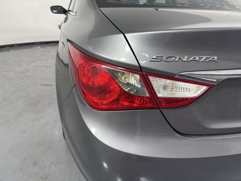 Used 2011 Hyundai Sonata GLS FWD image 28