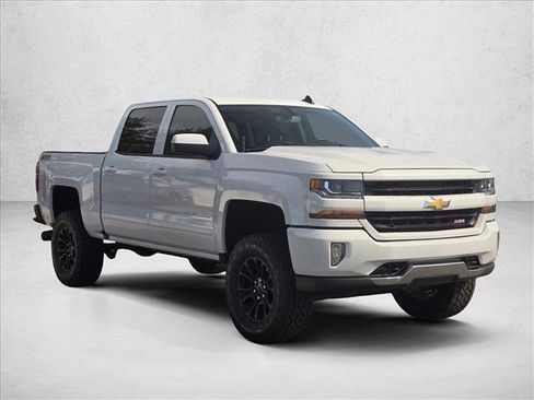 Used 2017 Chevrolet Silverado 1500 LT w/ All Star Edition image 3