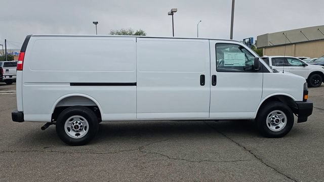 New 2026 GMC Savana 3500 Extended w/ Driver Convenience Package RWD image 11