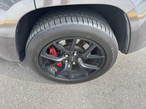 Used 2018 Jeep Grand Cherokee SRT w/ Trailer Tow Group IV AWD/4WD image 12
