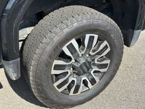 Used 2024 GMC Sierra 3500 Denali Ultimate image 8