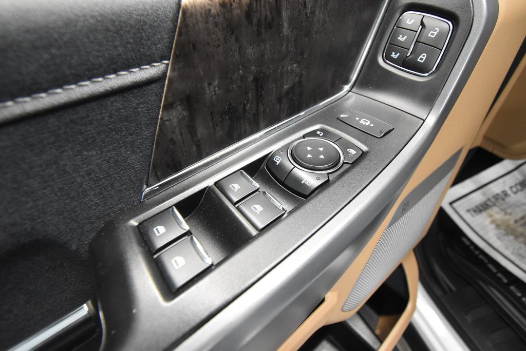 Used 2024 Ford F350 Lariat w/ Chrome Package AWD/4WD image 6