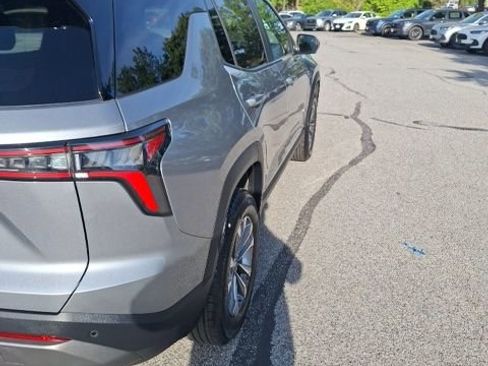 Used 2025 Chevrolet Equinox LT w/ Safety and Technology Package image 10