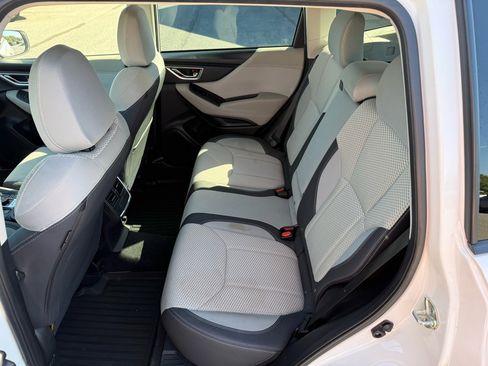 Used 2021 Subaru Forester Premium image 14