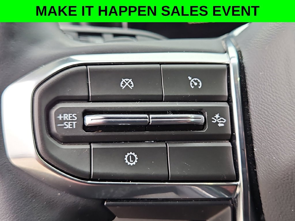 Used 2025 GMC Terrain Elevation w/ Black Edition AWD/4WD image 22