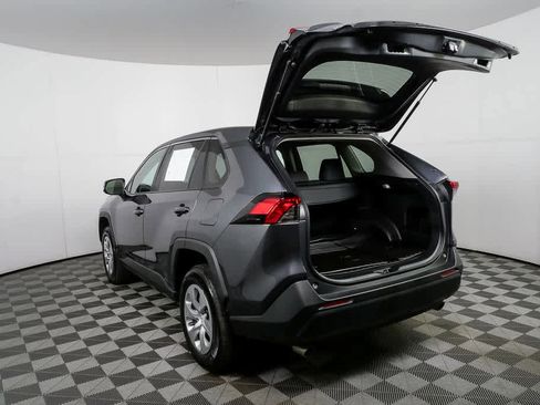 Used 2022 Toyota RAV4 LE image 29