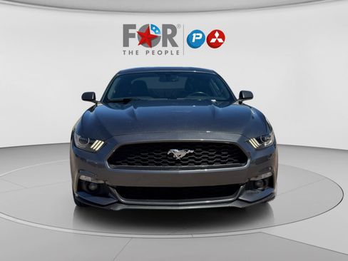Used 2017 Ford Mustang Coupe RWD image 8