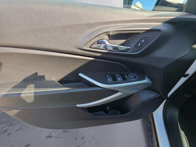 New 2026 Chevrolet Trax LS w/ LS Convenience Package FWD image 25