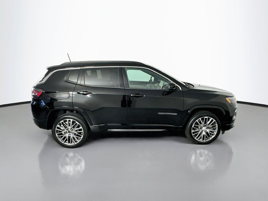 Used 2023 Jeep Compass Limited w/ Elite Group AWD/4WD image 8