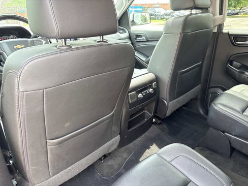 Used 2018 Chevrolet Suburban LT AWD/4WD image 30