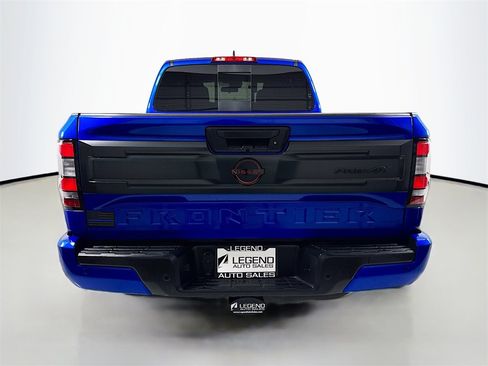 Used 2025 Nissan Frontier PRO-4X w/ Pro Convenience Package image 8