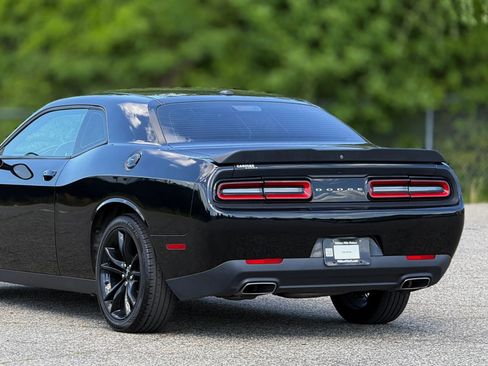 Used 2018 Dodge Challenger SXT w/ Blacktop Package image 16