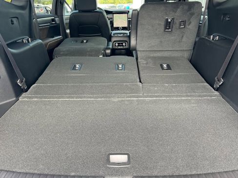 New 2026 GMC Acadia Denali Ultimate image 13