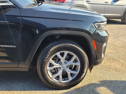 Used 2022 Jeep Grand Cherokee Limited AWD/4WD image 7