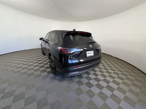 Used 2023 Honda HR-V Sport image 14