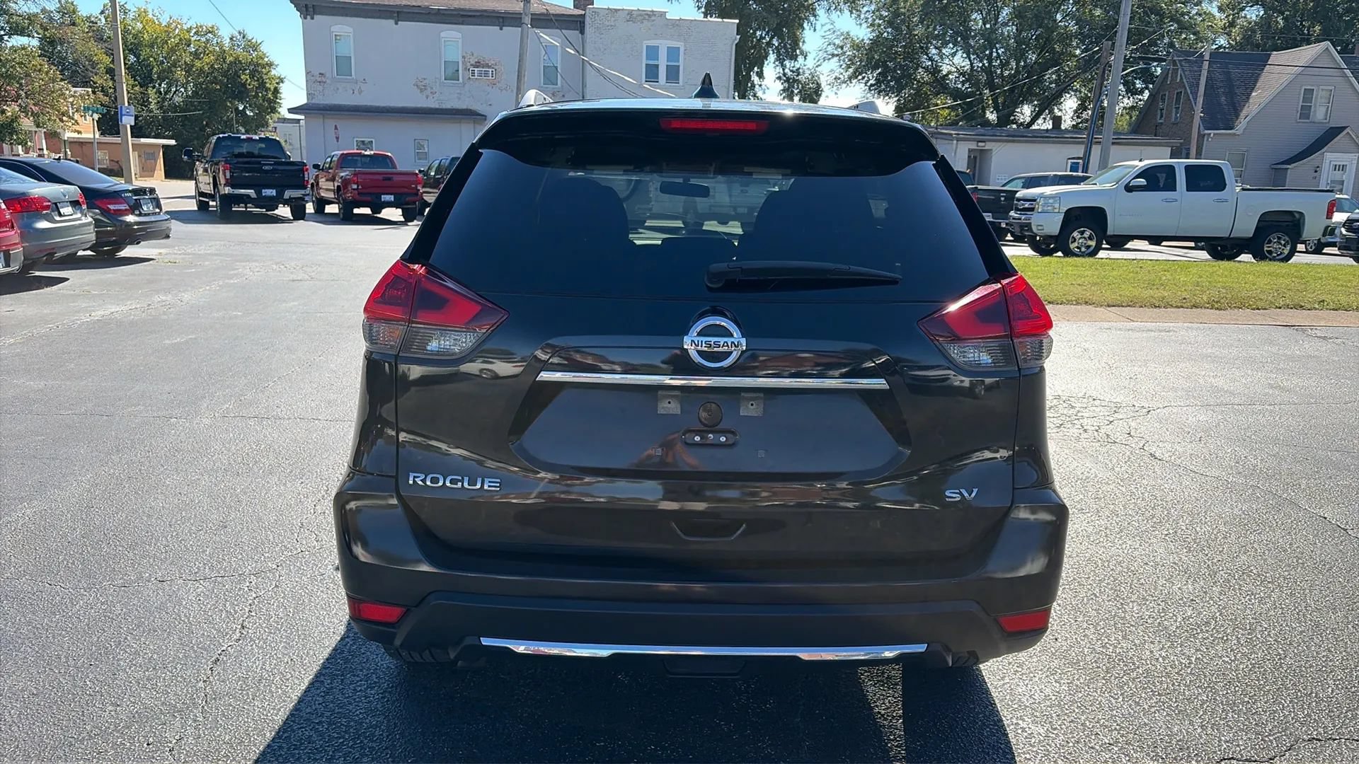 Used 2018 Nissan Rogue SV FWD image 6