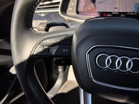 Used 2019 Audi Q8 Premium image 32