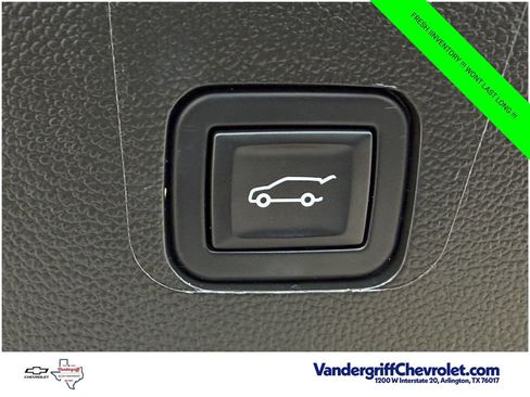 Used 2023 Chevrolet Traverse LT AWD/4WD image 31