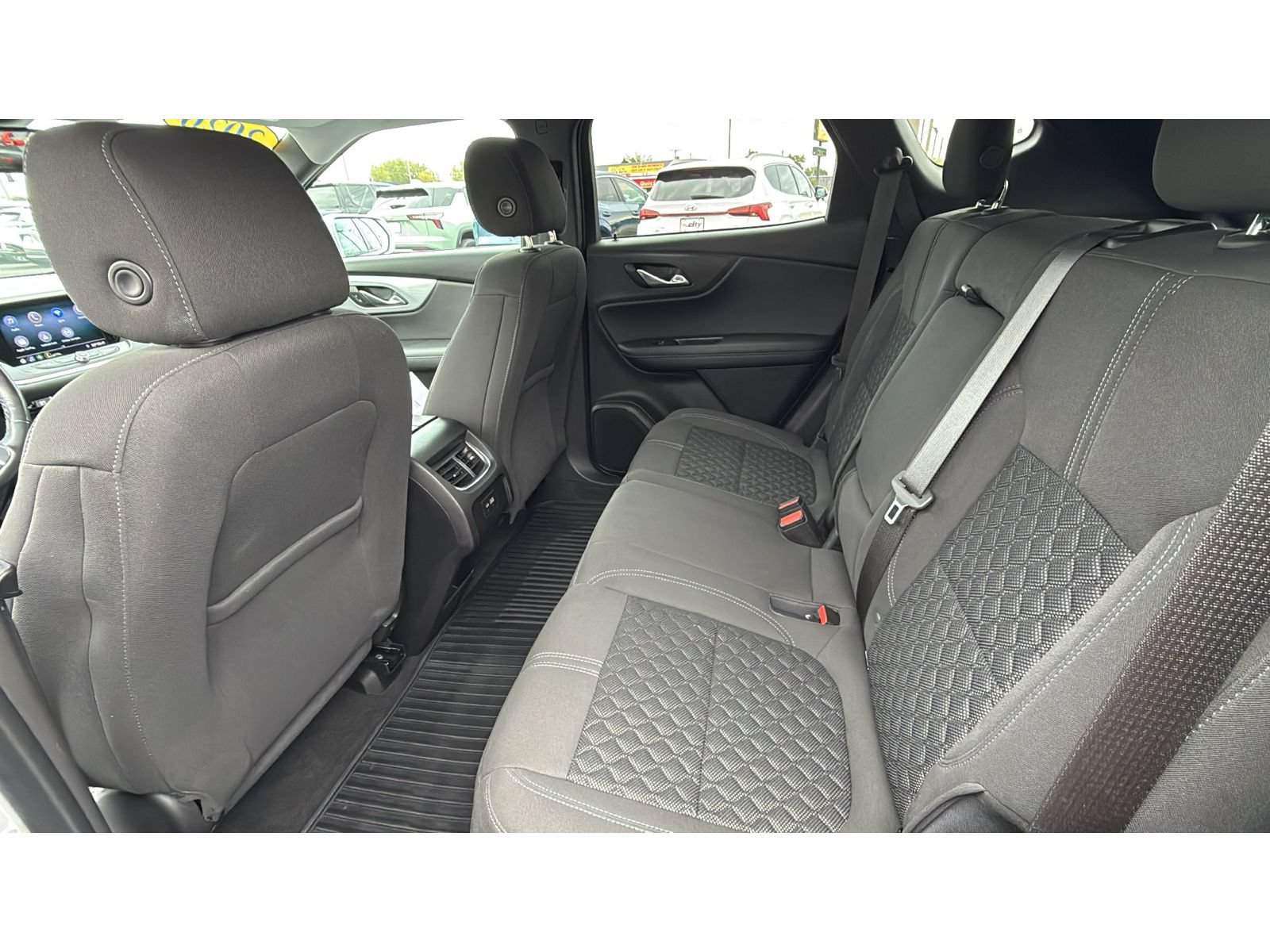 Used 2020 Chevrolet Blazer LT FWD image 34