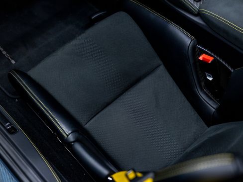 Certified 2025 Porsche 718 Boxster Spyder RS RWD image 32