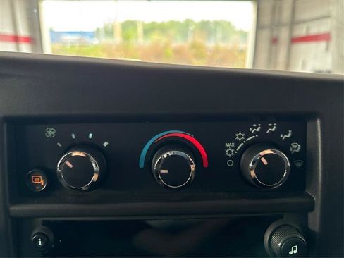 Used 2025 GMC Savana 2500 w/ Driver Convenience Package RWD image 32
