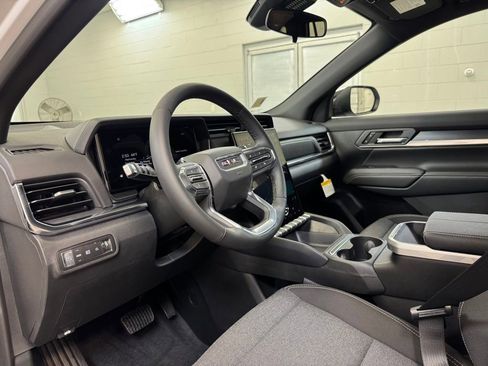 New 2026 GMC Terrain Elevation w/ LPO, Floor Liner Package FWD image 13