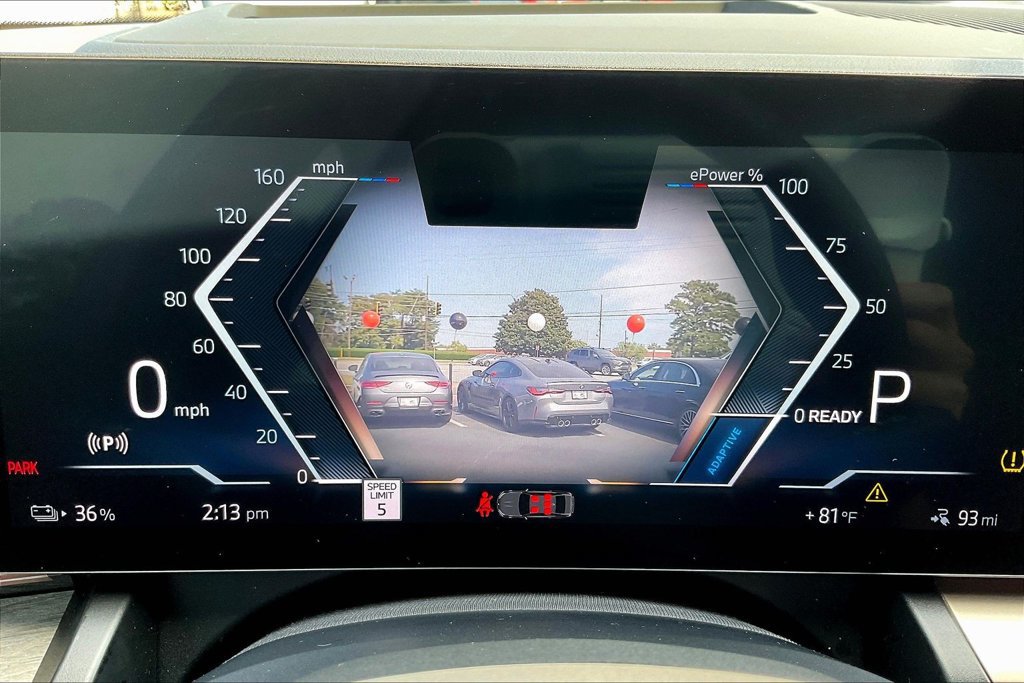 Used 2024 BMW i5 eDrive40i w/ Executive Package RWD image 15