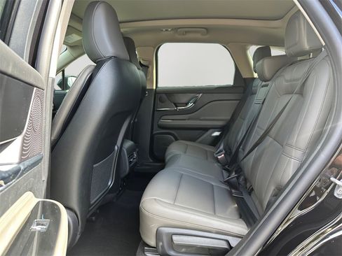 Used 2025 Lincoln Corsair FWD w/ Equipment Group 101A image 15