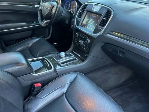 Used 2016 Chrysler 300 C image 15
