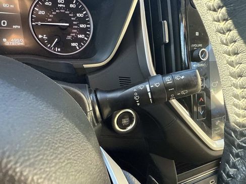 Used 2023 Subaru Ascent Limited w/ Technology Package image 31