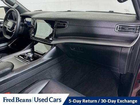 Used 2025 Jeep Wagoneer Series II w/ Premium Group I AWD/4WD image 39