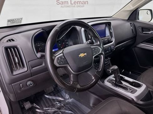 Used 2020 Chevrolet Colorado LT w/ Safety Package RWD image 10