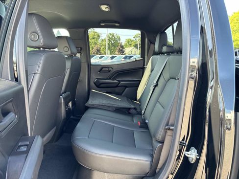 Used 2025 Chevrolet Colorado Trail Boss AWD/4WD image 18