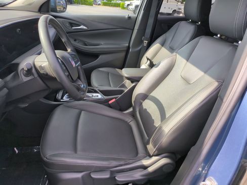 Certified 2024 Buick Encore GX Sport Touring w/ LPO, Trailering Package FWD image 16