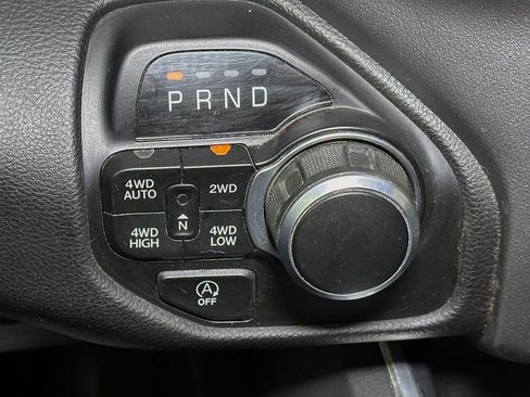 Used 2022 RAM 1500 Big Horn AWD/4WD image 38