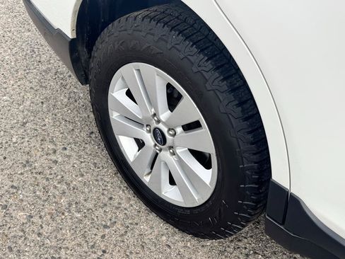 Used 2019 Subaru Outback 2.5i Premium AWD/4WD image 10
