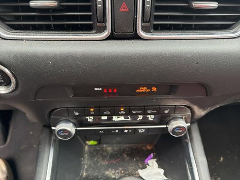 Used 2022 MAZDA CX-5 Carbon Edition image 13