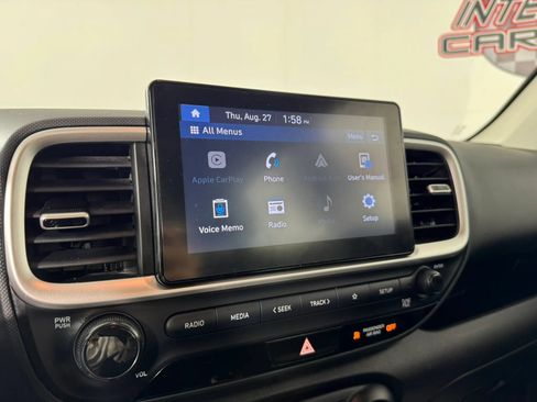 Used 2021 Hyundai Venue SEL FWD image 19