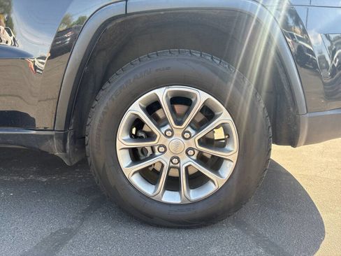 Used 2015 Jeep Grand Cherokee Limited image 11