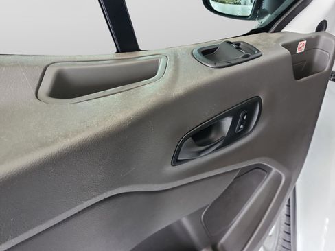 Used 2020 Ford Transit 350 XLT image 17