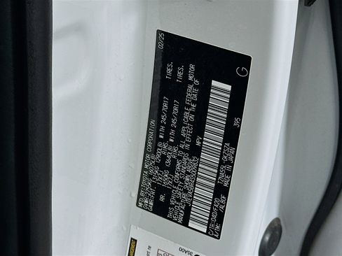 Used 2025 Toyota 4Runner SR5 image 12