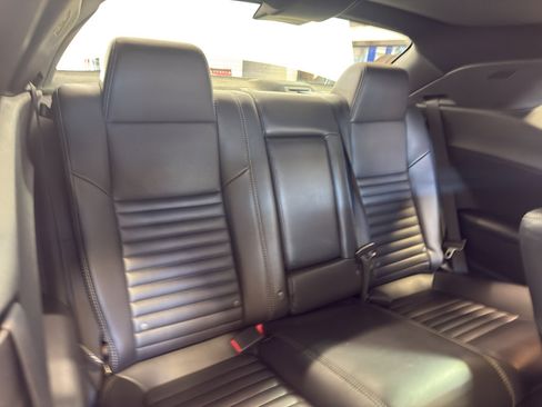 Used 2010 Dodge Challenger R/T RWD image 24