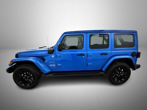 Certified 2022 Jeep Wrangler Unlimited Sahara w/ Cold Weather Group image 8