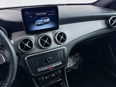 Used 2018 Mercedes-Benz GLA 250 image 20