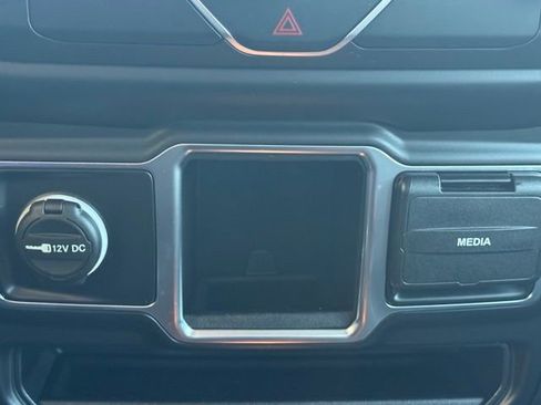 Used 2019 Jeep Wrangler Unlimited Sport image 38