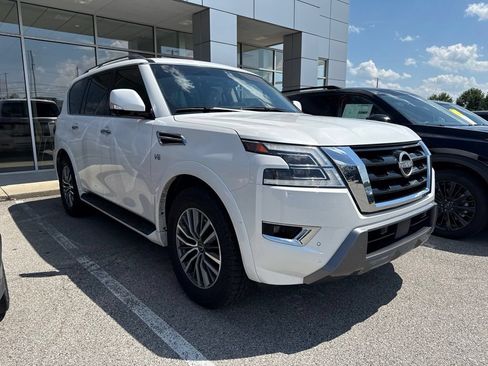 Used 2022 Nissan Armada SL w/ Cargo Package AWD/4WD image 2