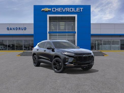 New 2026 Chevrolet Trax ACTIV w/ Sunroof Package FWD image 25